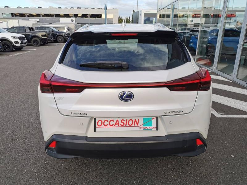 LEXUS UX d’occasion à vendre à DRAGUIGNAN chez VAGNEUR (Photo 5)