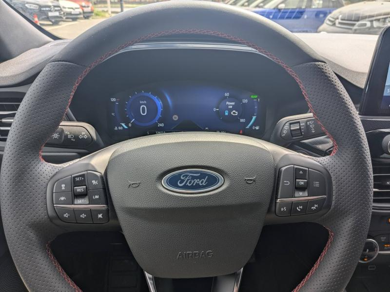 FORD Kuga d’occasion à vendre à DRAGUIGNAN chez VAGNEUR (Photo 20)