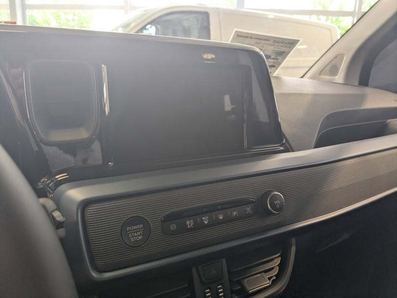 FORD Tourneo Courier d’occasion à vendre à DRAGUIGNAN chez VAGNEUR (Photo 16)