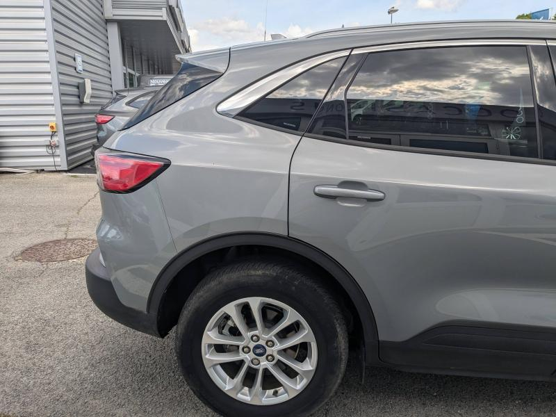 FORD Kuga d’occasion à vendre à DRAGUIGNAN chez VAGNEUR (Photo 6)