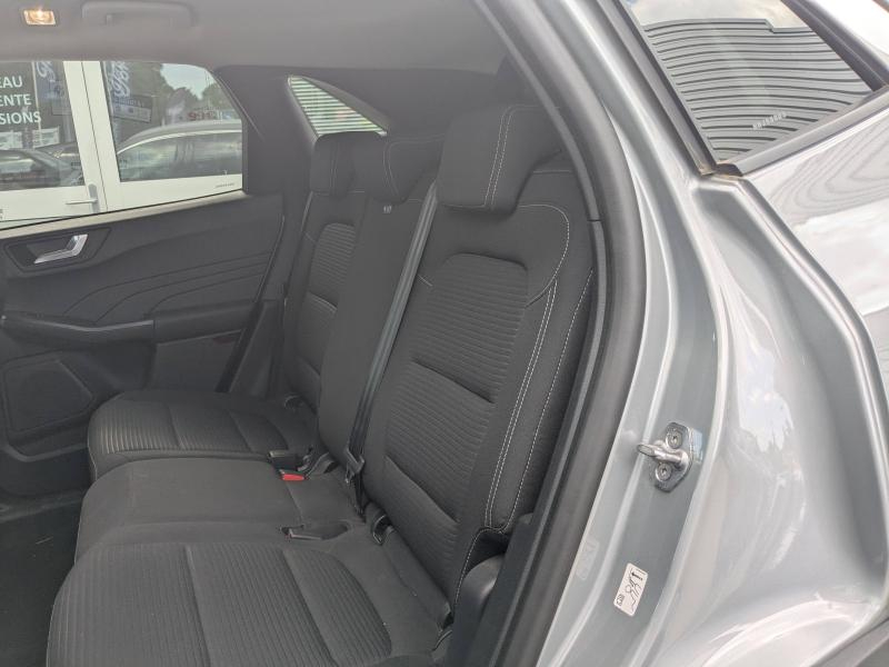 FORD Kuga d’occasion à vendre à DRAGUIGNAN chez VAGNEUR (Photo 13)