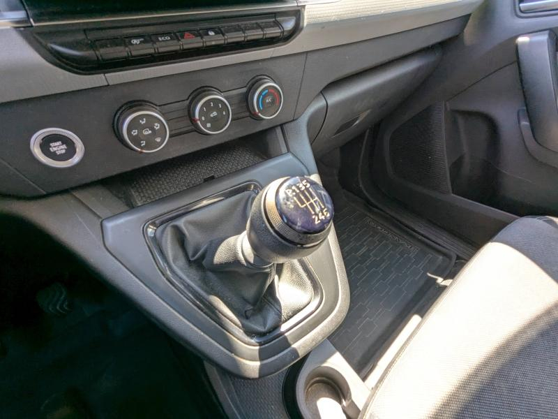 RENAULT Kangoo Van d’occasion à vendre à DRAGUIGNAN chez VAGNEUR (Photo 20)
