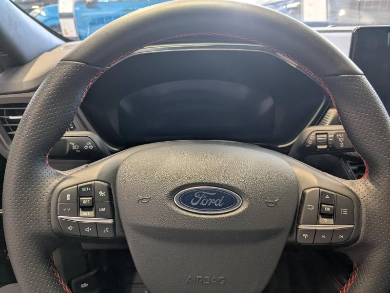 FORD Kuga d’occasion à vendre à DRAGUIGNAN chez VAGNEUR (Photo 19)