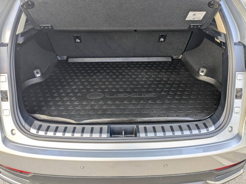 LEXUS NX d’occasion à vendre à DRAGUIGNAN chez VAGNEUR (Photo 9)