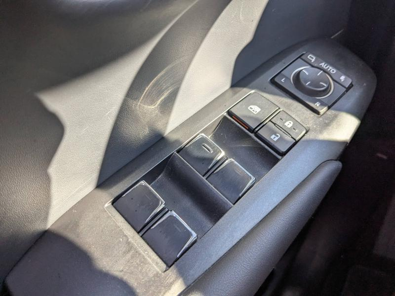 LEXUS NX d’occasion à vendre à DRAGUIGNAN chez VAGNEUR (Photo 16)