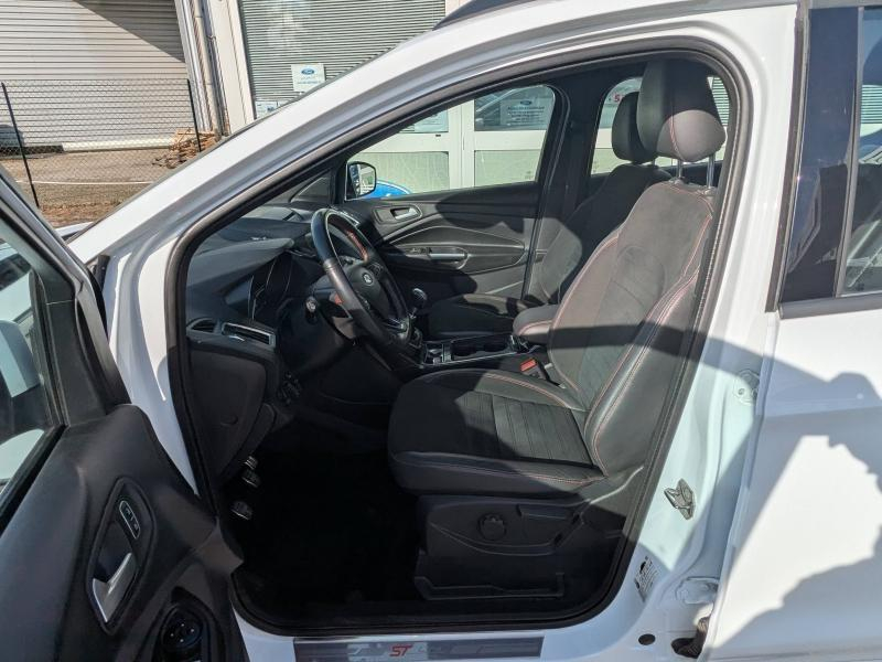 FORD Kuga d’occasion à vendre à DRAGUIGNAN chez VAGNEUR (Photo 13)