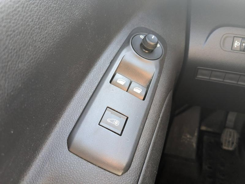 agency.seo.links.detann.title CITROEN Berlingo Van VUL d’occasion à vendre à DRAGUIGNAN chez VAGNEUR (Photo 14)