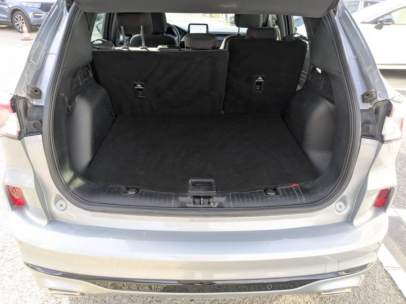 FORD Kuga d’occasion à vendre à DRAGUIGNAN chez VAGNEUR (Photo 9)