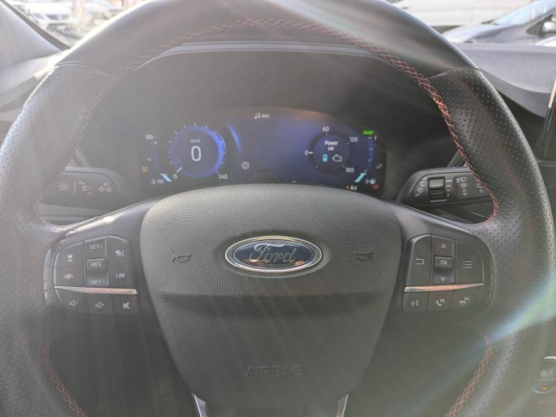 FORD Kuga d’occasion à vendre à DRAGUIGNAN chez VAGNEUR (Photo 19)