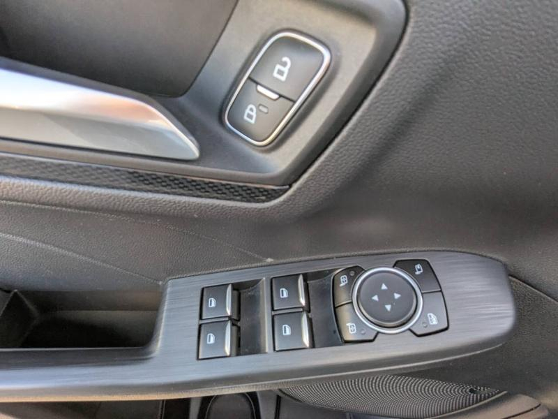 FORD Kuga d’occasion à vendre à DRAGUIGNAN chez VAGNEUR (Photo 12)