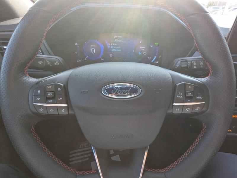 FORD Kuga d’occasion à vendre à DRAGUIGNAN chez VAGNEUR (Photo 15)