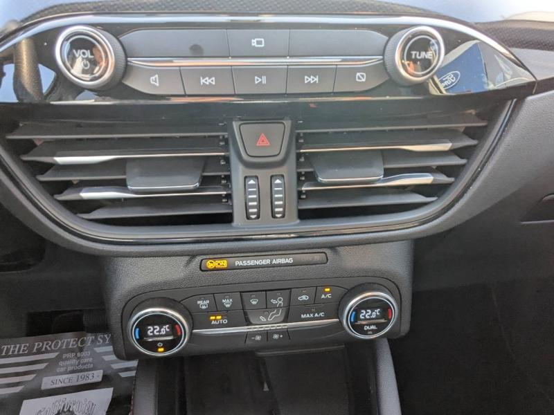 FORD Kuga d’occasion à vendre à DRAGUIGNAN chez VAGNEUR (Photo 19)