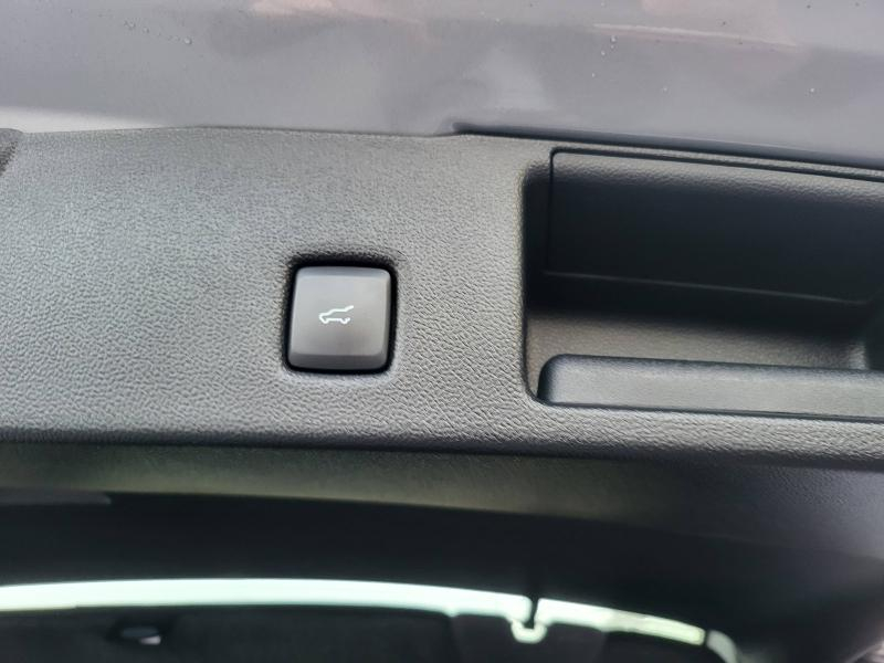 FORD Kuga d’occasion à vendre à DRAGUIGNAN chez VAGNEUR (Photo 6)