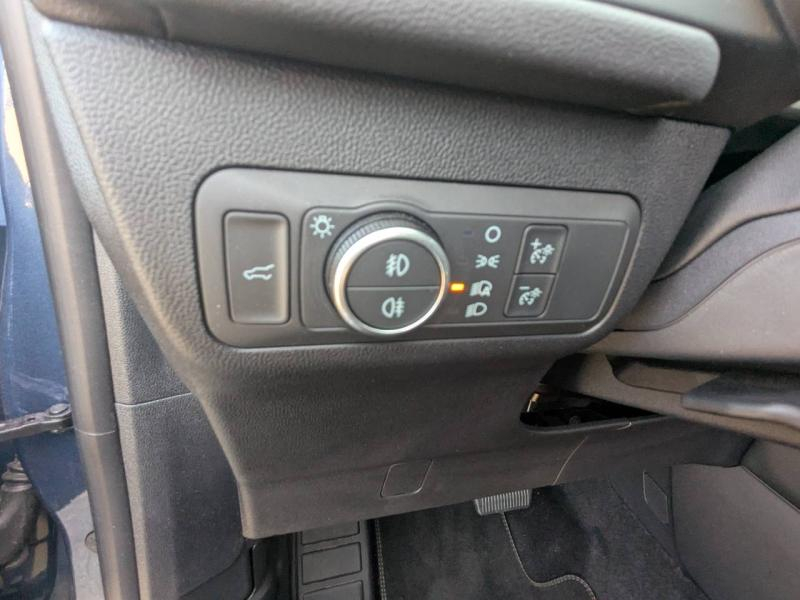 FORD Kuga d’occasion à vendre à DRAGUIGNAN chez VAGNEUR (Photo 13)