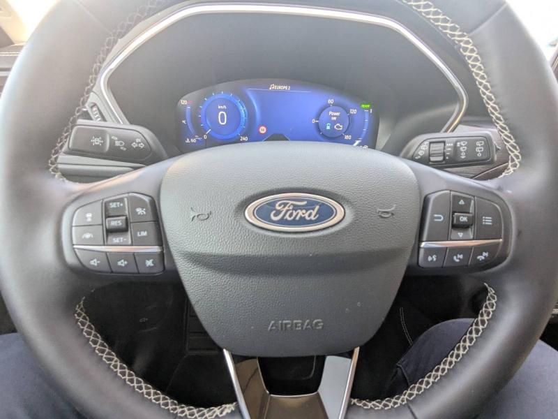 FORD Kuga d’occasion à vendre à DRAGUIGNAN chez VAGNEUR (Photo 15)