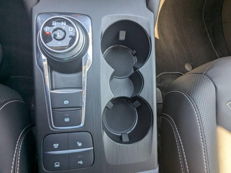 FORD Kuga d’occasion à vendre à DRAGUIGNAN chez VAGNEUR (Photo 20)