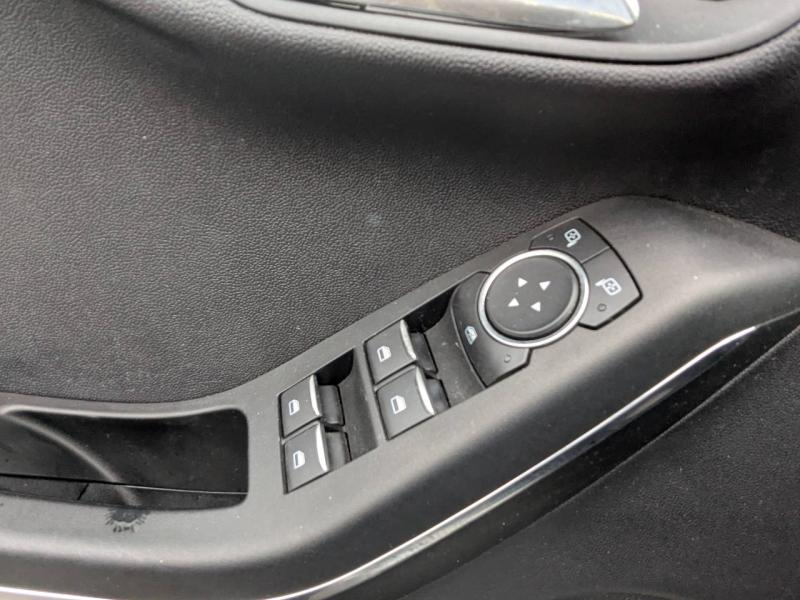 FORD Fiesta d’occasion à vendre à DRAGUIGNAN chez VAGNEUR (Photo 12)