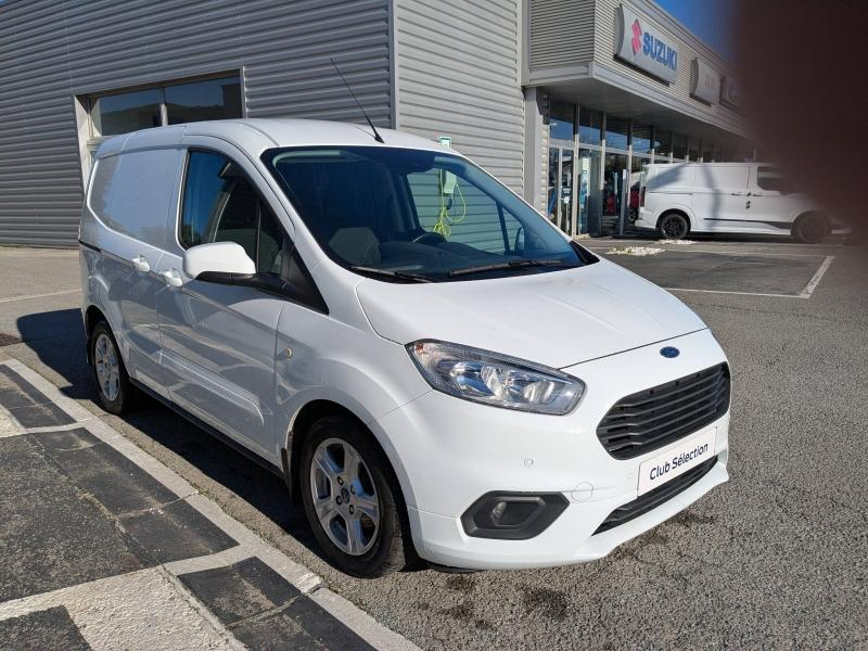 FORD Transit Courier VUL d’occasion à vendre à DRAGUIGNAN chez VAGNEUR (Photo 4)