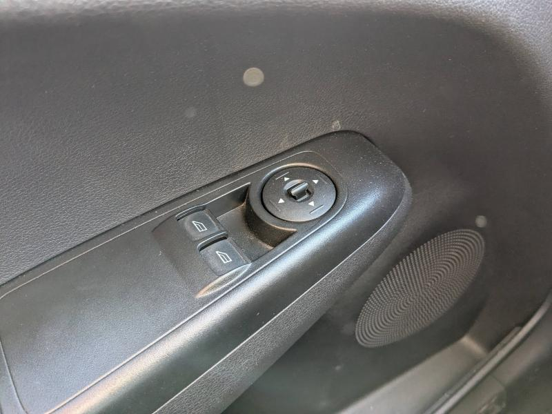 FORD Transit Courier VUL d’occasion à vendre à DRAGUIGNAN chez VAGNEUR (Photo 13)