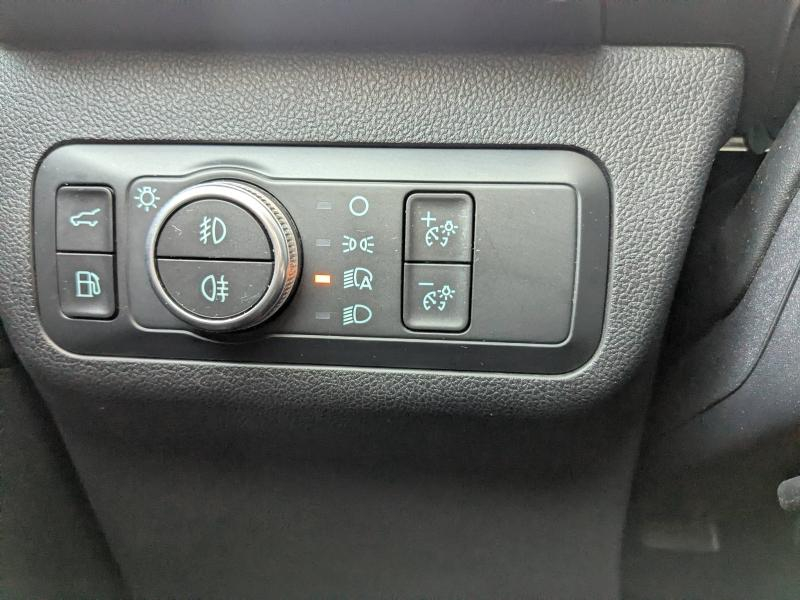 FORD Kuga d’occasion à vendre à DRAGUIGNAN chez VAGNEUR (Photo 17)