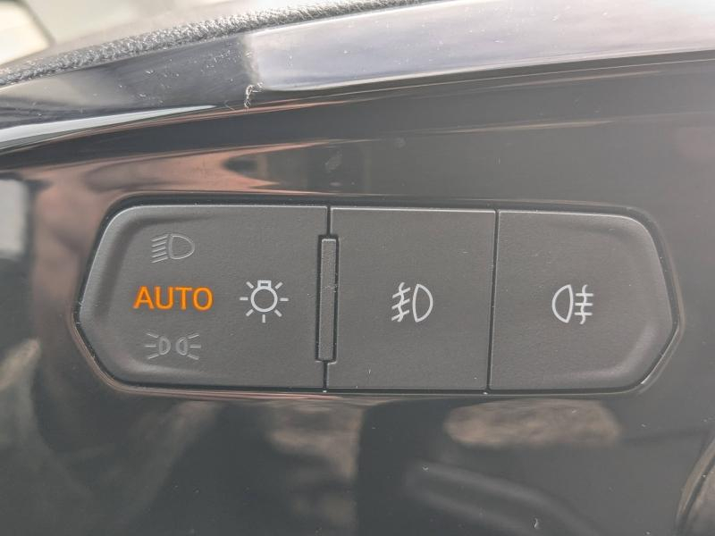 FORD Transit Connect VUL d’occasion à vendre à DRAGUIGNAN chez VAGNEUR (Photo 15)