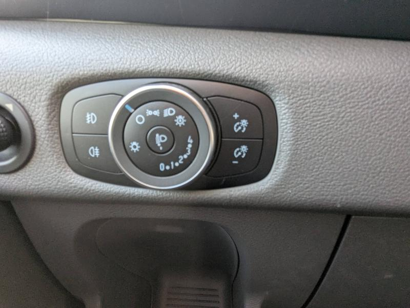 FORD Transit 2T Fg VUL d’occasion à vendre à DRAGUIGNAN chez VAGNEUR (Photo 15)