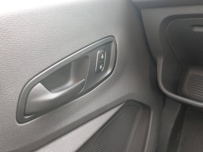 FORD Transit 2T Fg VUL d’occasion à vendre à DRAGUIGNAN chez VAGNEUR (Photo 16)