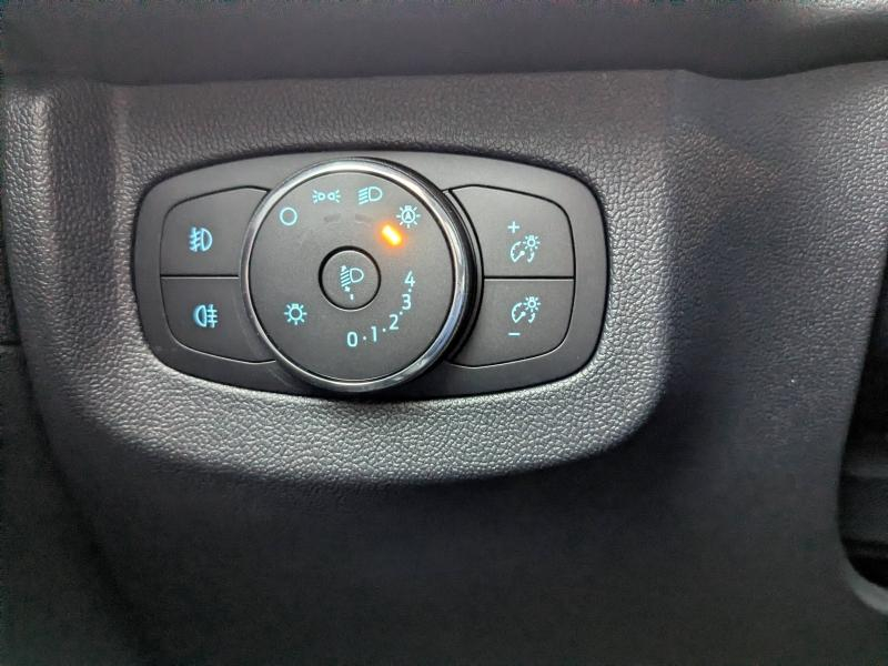 FORD Transit Courier VUL d’occasion à vendre à DRAGUIGNAN chez VAGNEUR (Photo 15)