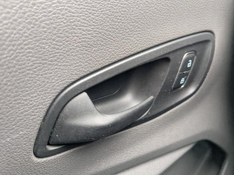 FORD Transit 2T Fg VUL d’occasion à vendre à DRAGUIGNAN chez VAGNEUR (Photo 13)