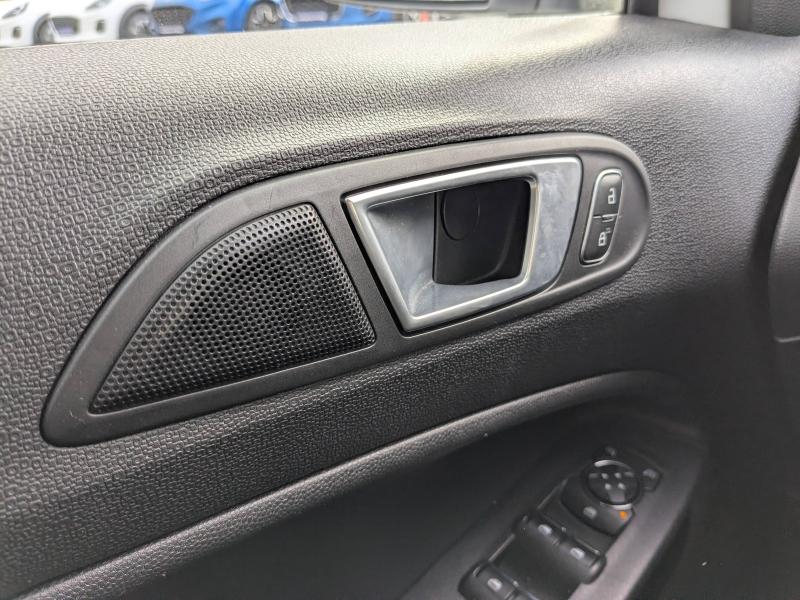 FORD EcoSport d’occasion à vendre à DRAGUIGNAN chez VAGNEUR (Photo 18)