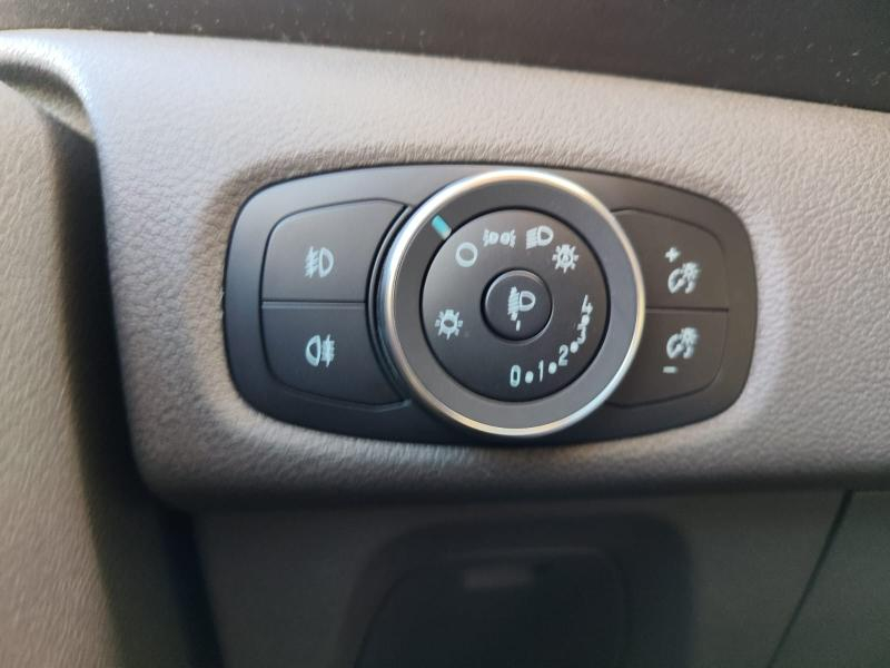 FORD Transit Custom Fg VUL d’occasion à vendre à DRAGUIGNAN chez VAGNEUR (Photo 14)