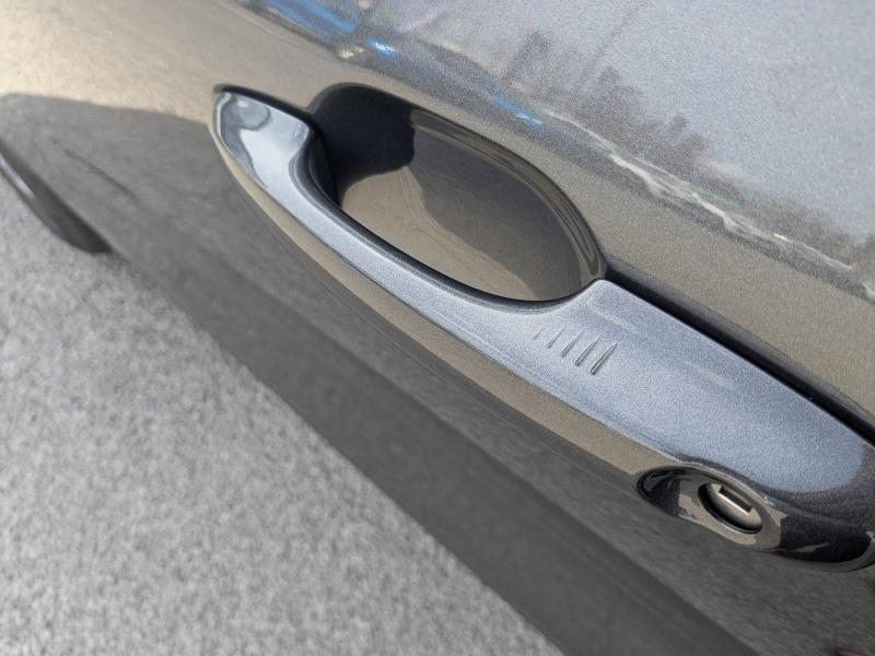 FORD Kuga d’occasion à vendre à DRAGUIGNAN chez VAGNEUR (Photo 14)