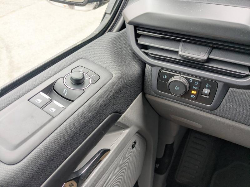 FORD Tourneo Custom d’occasion à vendre à DRAGUIGNAN chez VAGNEUR (Photo 19)