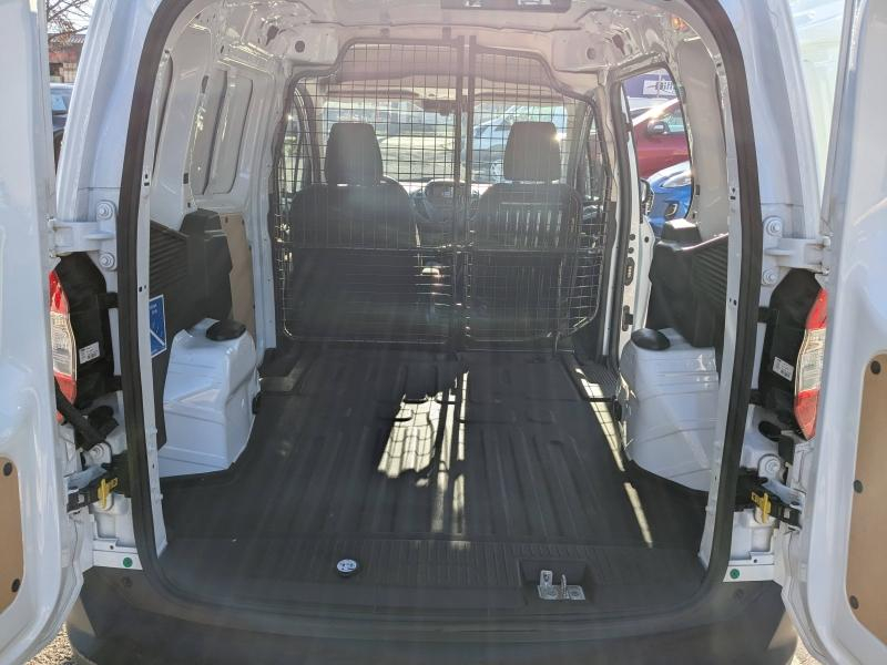 FORD Transit Courier VUL d’occasion à vendre à DRAGUIGNAN chez VAGNEUR (Photo 8)