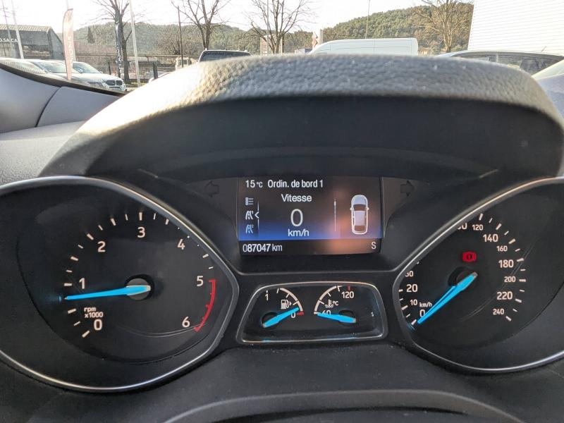 FORD Kuga d’occasion à vendre à DRAGUIGNAN chez VAGNEUR (Photo 19)