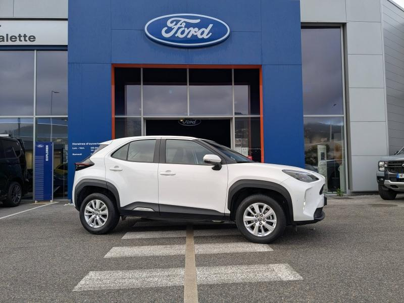 TOYOTA Yaris Cross d’occasion à vendre à DRAGUIGNAN chez VAGNEUR (Photo 3)