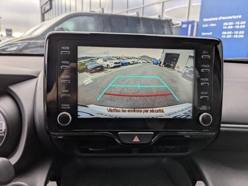 TOYOTA Yaris Cross d’occasion à vendre à DRAGUIGNAN chez VAGNEUR (Photo 12)