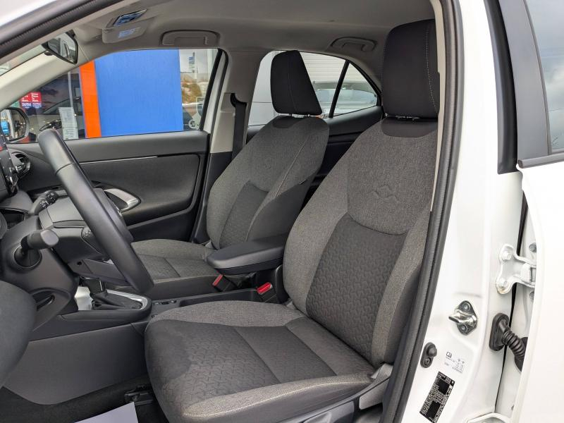 TOYOTA Yaris Cross d’occasion à vendre à DRAGUIGNAN chez VAGNEUR (Photo 15)