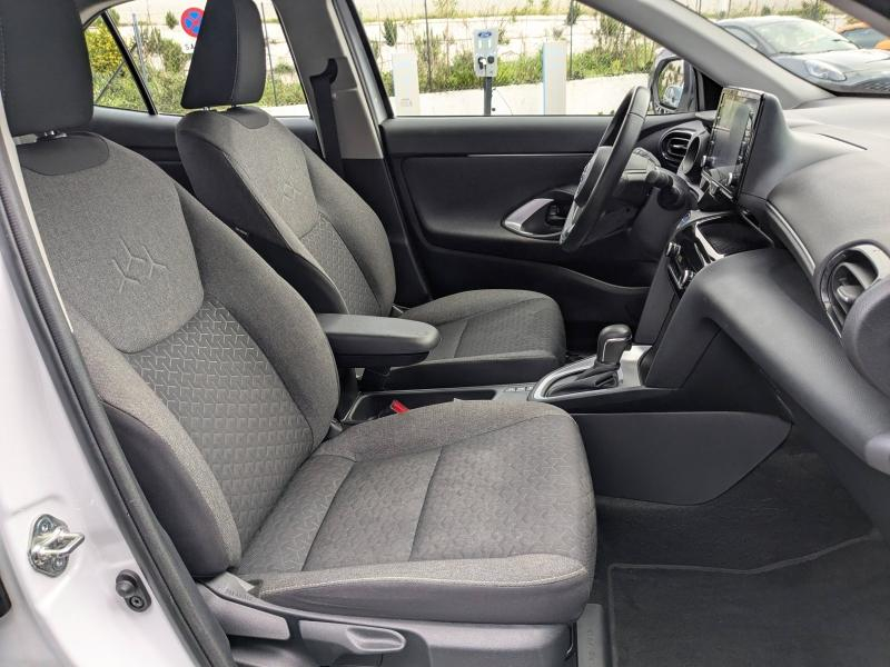 TOYOTA Yaris Cross d’occasion à vendre à DRAGUIGNAN chez VAGNEUR (Photo 16)