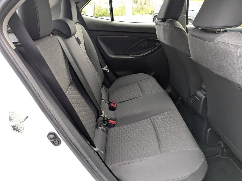 TOYOTA Yaris Cross d’occasion à vendre à DRAGUIGNAN chez VAGNEUR (Photo 17)