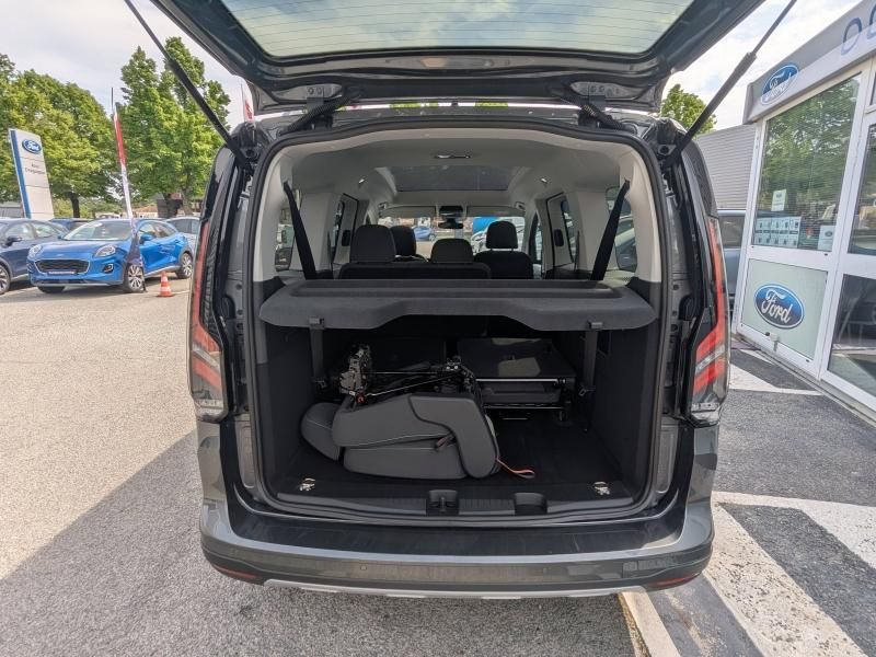 FORD Grd Tourneo Connect d’occasion à vendre à DRAGUIGNAN chez VAGNEUR (Photo 10)
